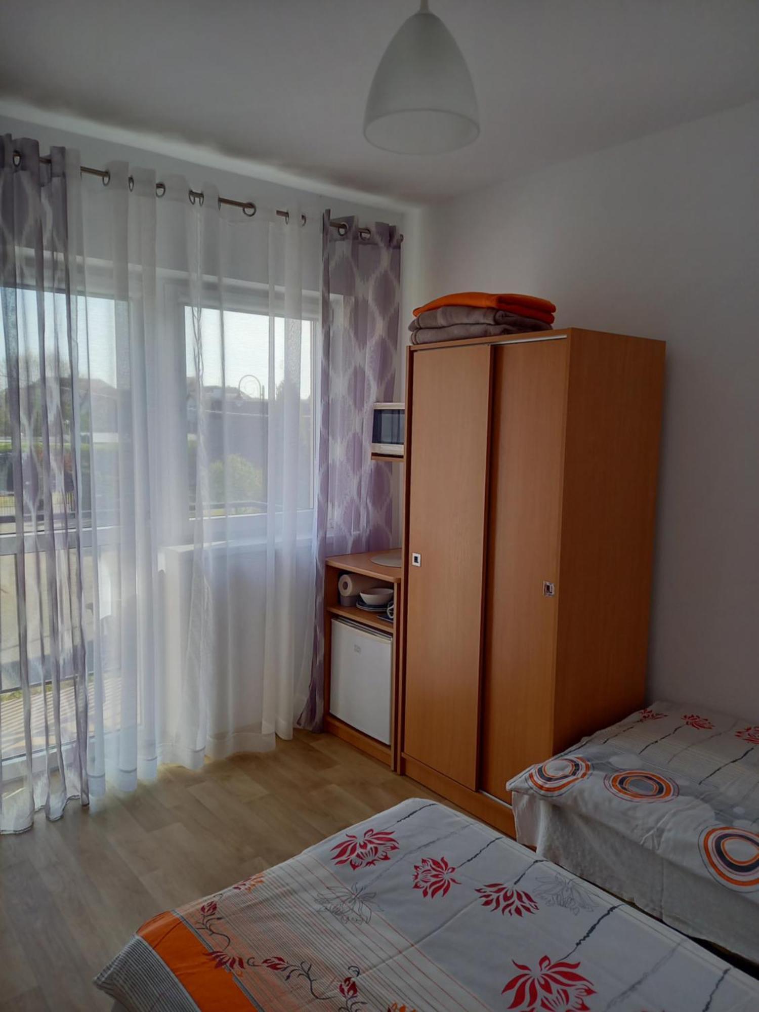 Pokoje Goscinne U Teresy Mrzeżyno Exteriér fotografie